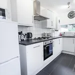 November Disc - Long - Contractors Daire Bristol